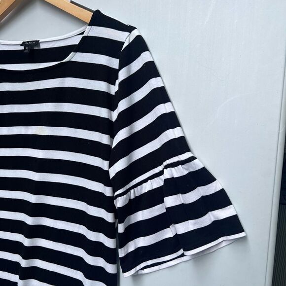 Talbots Womens Blouse Black White Striped 3/4 Sleeve Scoop Stretch Medium - Picture 3 of 4